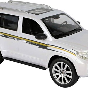 سيارة لانكدكروزر